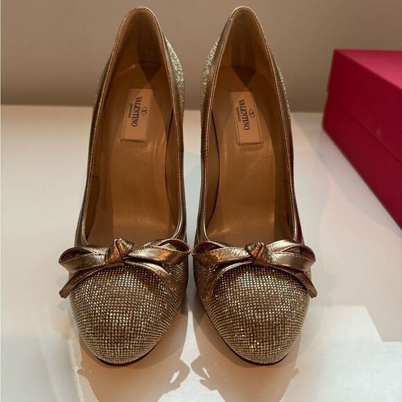 Valentino Garavani Gold Sparkly Platform Pumps - Picture 3 of 8